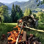 Vordersattlegghofhuette Farm stay Huttau