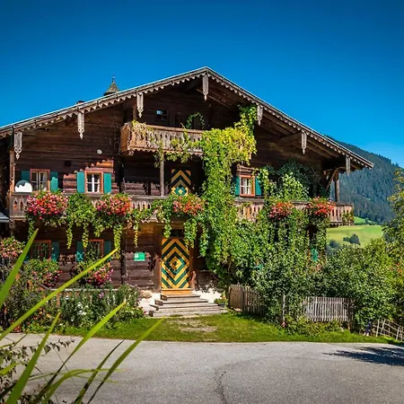 Bauernhof Vordersattlegghofhütte