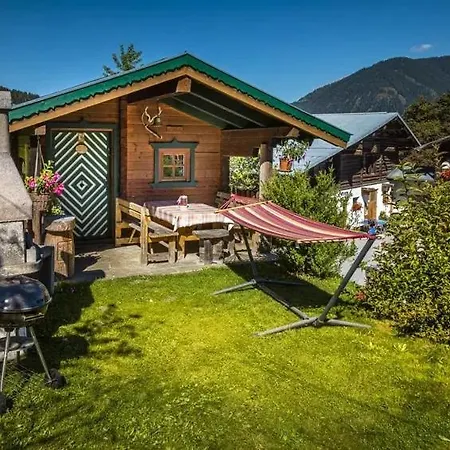 Vordersattlegghofhütte * Hüttau