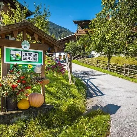 Bauernhof Vordersattlegghofhütte *