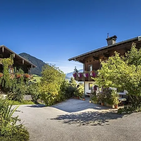 Vordersattlegghofhütte *