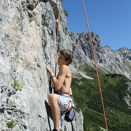 Vordersattlegghofhütte Bauernhof *